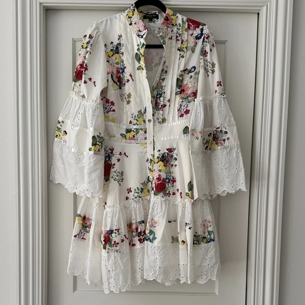 NWOT BEULAH FLORAL DRESS STUNNING - Picture 1 of 3